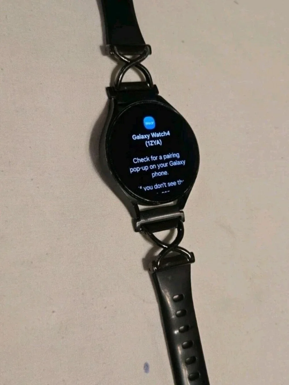 LTE Samsung Galaxy Watch4 Black w/Silicone Band 44mm SM-R875